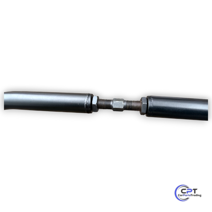 Detailansicht der Längenverstellung der E30 Domstrebe – ermöglicht Feinjustierung für optimale Passform an der Vorderachse