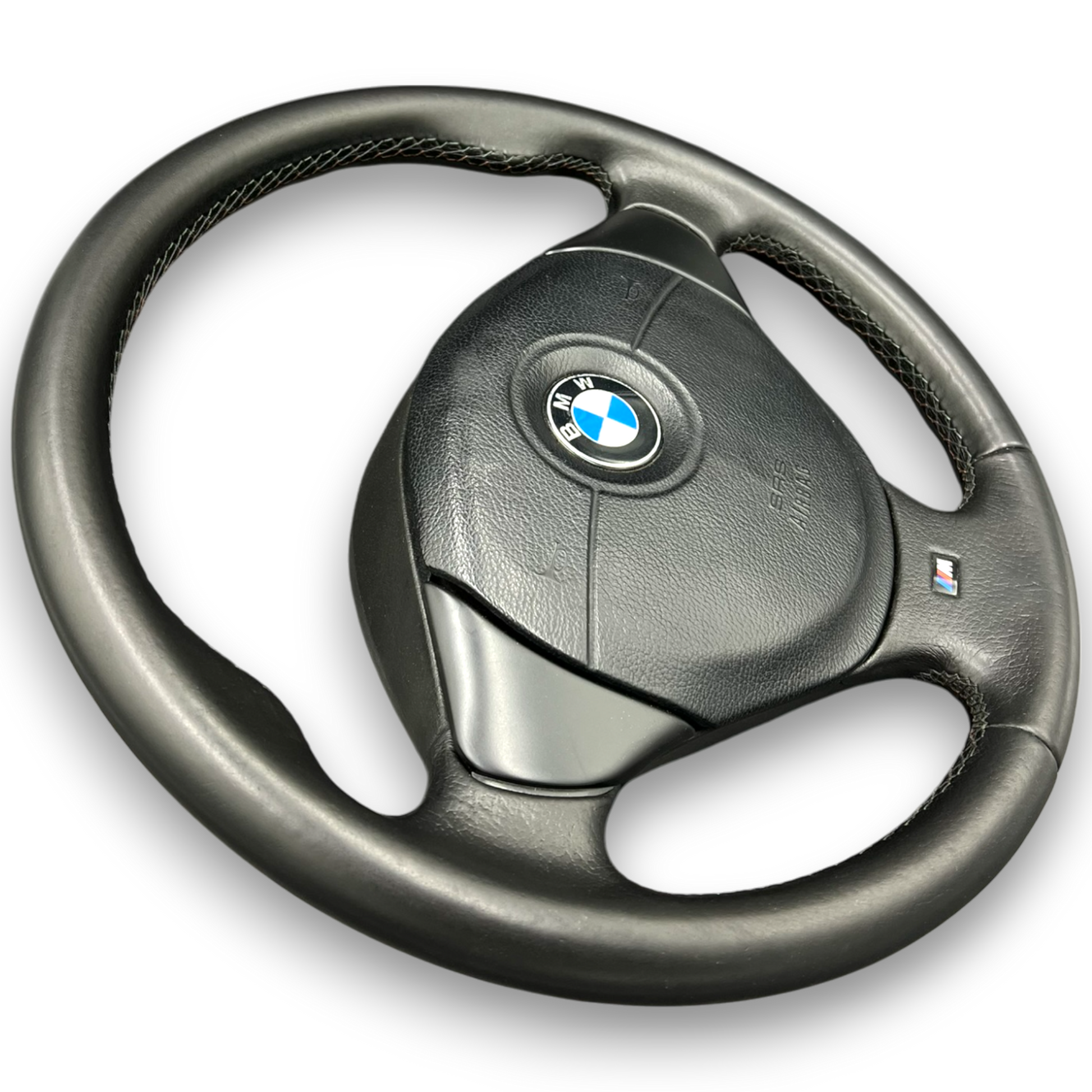 BMW E38 und E39 Facelift M Technik Lenkrad in der Detailansicht von links